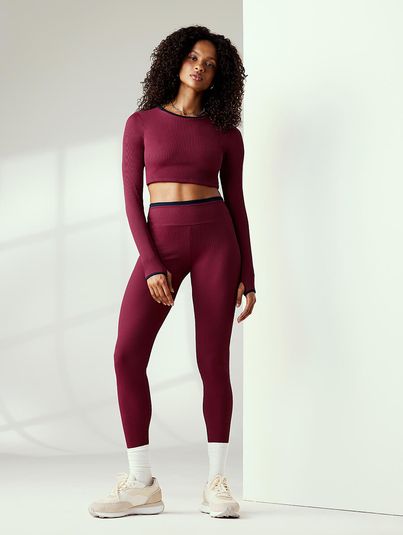 CONJUNTO BLUSA CROPPED MANGA LONGA E CALÇA LEGGING CANELADA BICOLOR VINHO TECH/MARINHO KIM