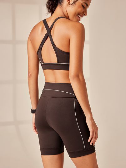 Conjunto Top Running Alta Sustentação e Bermuda Cós Alto Com Bolsos Running Marrom Café