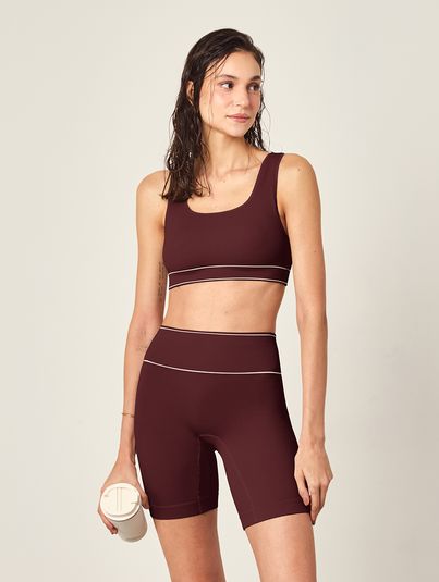 Shorts Fit Cós Alto Sem Costura Vinho Douro