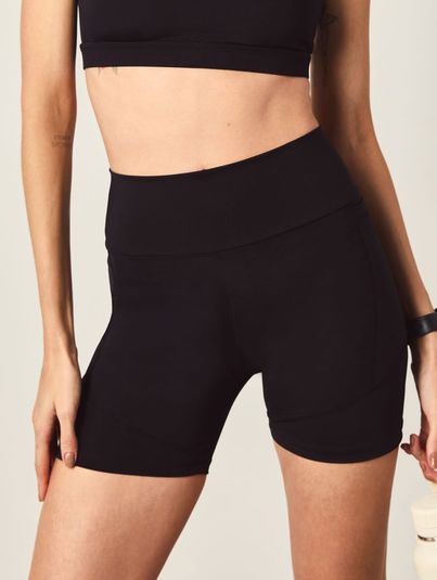 Bermuda Power Fit Bolsos Preto