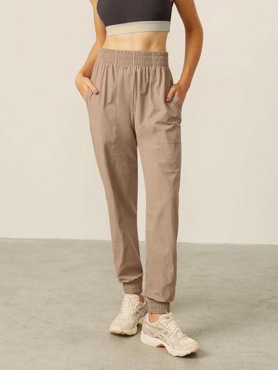 Calça Jogger Com Cós E Punho Elástico Bege Panama