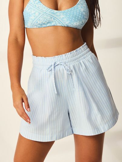 Shorts Clochard Listrado Listras Branco E Azul Malibu 3